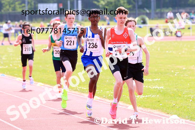 Boys Under-15s 3000 metres, 2024 North Eastern Track and Field Champs., Middlesbrough.  Photo: David T. Hewitson/Sports for All Pics
